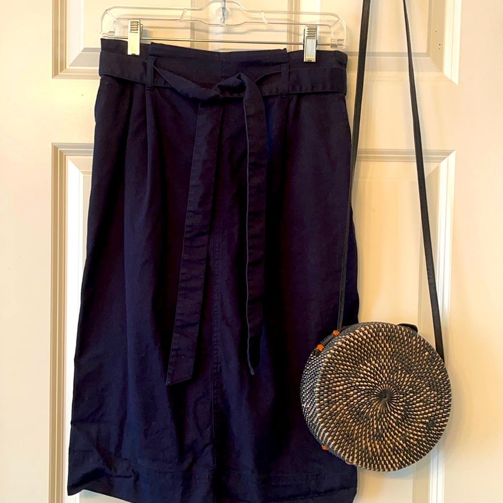 Uniqlo belted skirt